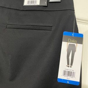 Dalia black pull on dress pants size large NWT